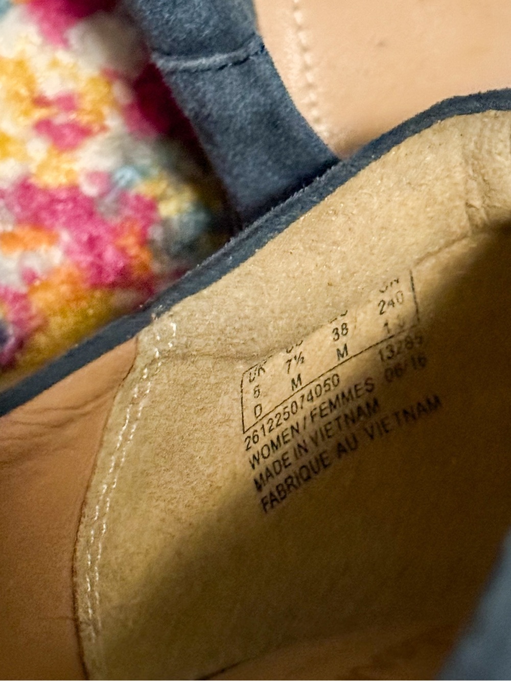 Clark’s Artisan Tarah Brae Colorblock Suede Pumps - Picture 6 of 6